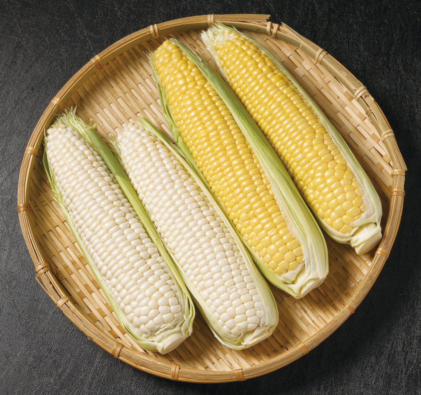 【先行予約販売】北海道幕別町 中山さんちのとうもろこし 食べ比べセット「雪の妖精」＆「おおもの」各5本